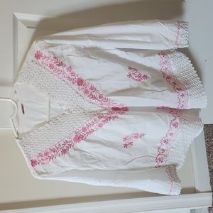 White and pink Loose-fitting V neck shirt